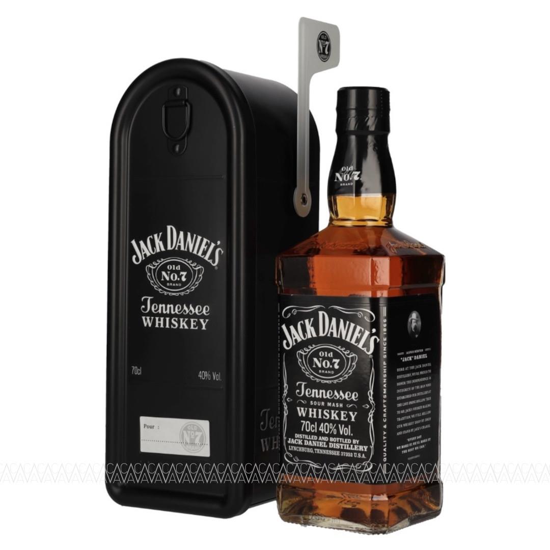 Jack Daniel's Tennessee Whiskey 700ml + Mailbox Jack Daniel's Tennessee Whiskey 700ml + Mailbox