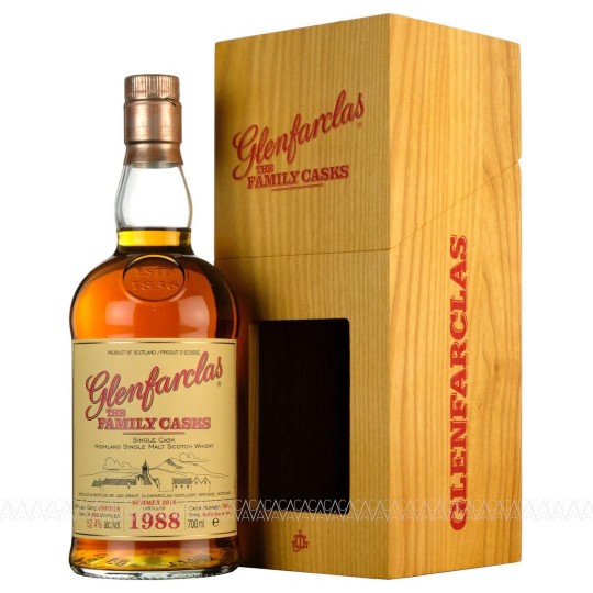 Glenfarclas Family Casks 1988-2018 Cask No.7054 Single Malt Scotch Whisky 52.4% alc. 700ml