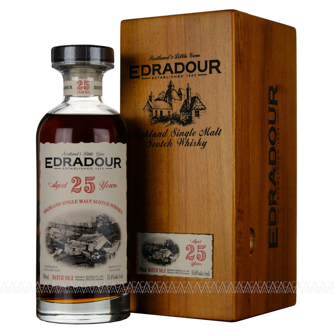 Edradour 25 Years Old Batch 2 Single Malt Scotch Whisky 55,6% Ibisco Decanter 700ml Edradour 25 Years Old Batch 2 Single Malt Scotch Whisky 55,6% Ibisco Decanter 700ml